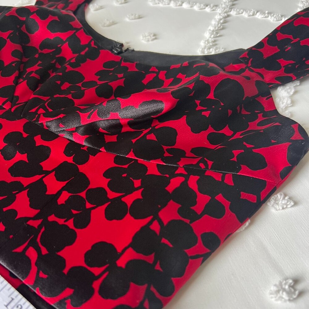 Maggy London Sleeveless Red and Black Satin Dress SIZE 8 - Picture 8 of 16